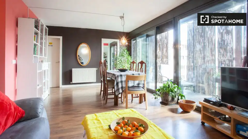 Room in Cuatro vientos