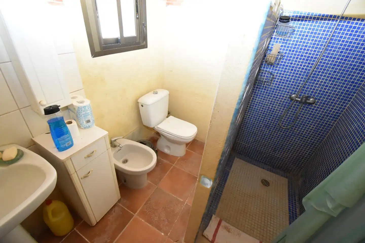 Bany de Casa o xalet en venda en Elche / Elx amb Jardí privat