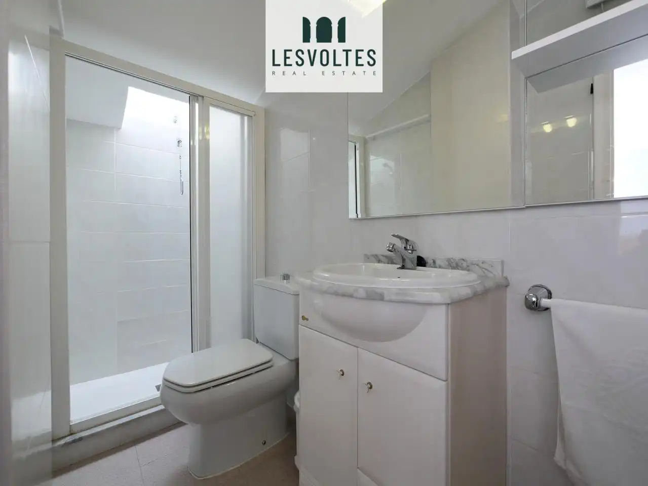 Bathroom of Flat for sale in Palafrugell  with Heating and Balcony