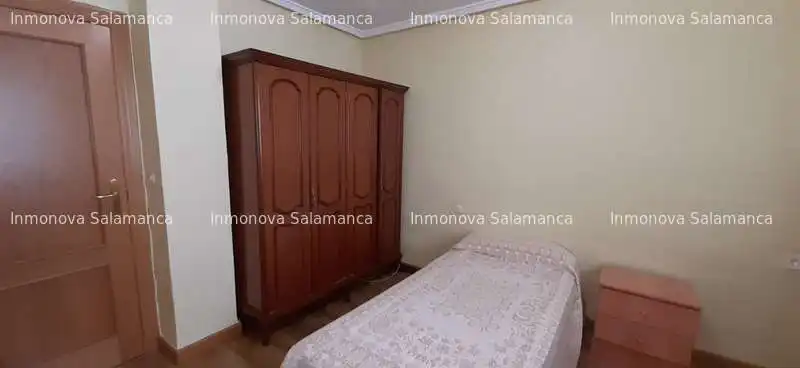 Flat with balcony to rent in San Bernardo - Carmelitas - Campus, imagen 6