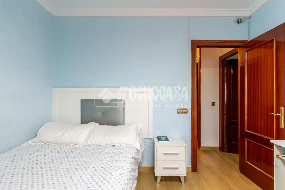 Habitación de Piso en venta en Vélez-Málaga con Aire acondicionado, Calefacción y Balcón