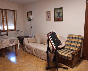 Sala d'estar de Apartament de lloguer en Segovia Capital amb Terrassa