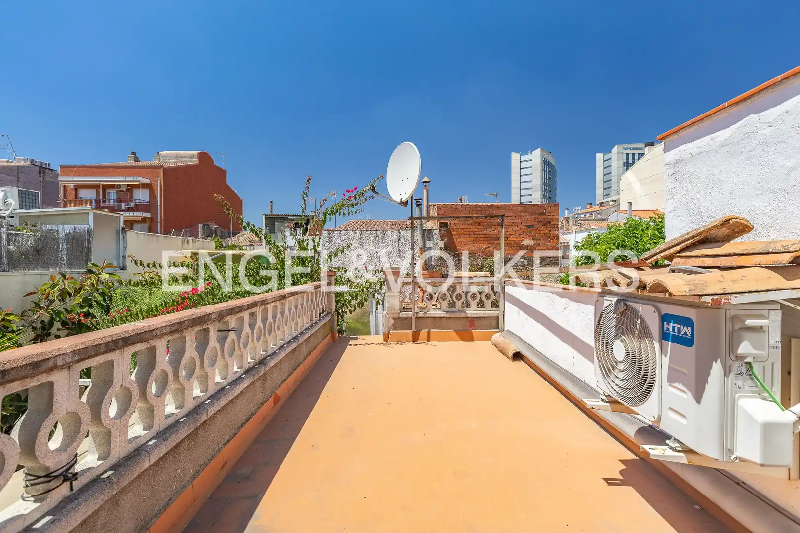 Terraza de Casa adosada en venta en Terrassa con Calefacción, Jardín privado y Terraza