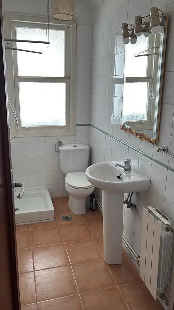 Badezimmer von Wohnungen zum Verkauf in Vigo  mit Abstellraum