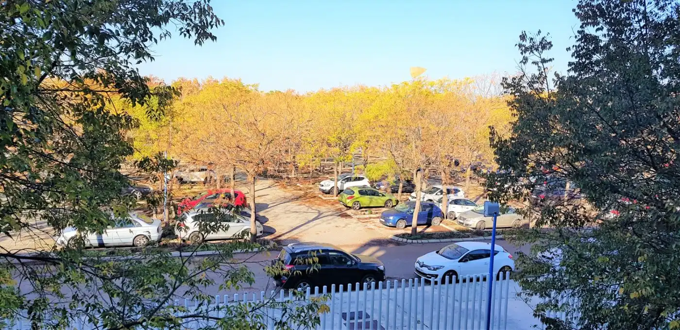 Parking de Oficina de alquiler en Sevilla con Aire acondicionado y Calefacción