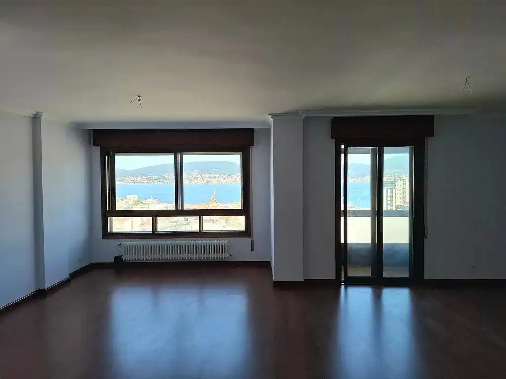 Living room of Flat for sale in Vigo   with Heating, Parquet flooring and Terrace
