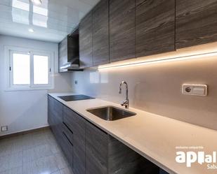 Kitchen of Flat for sale in Sabadell  with Air Conditioner, Heating and Balcony