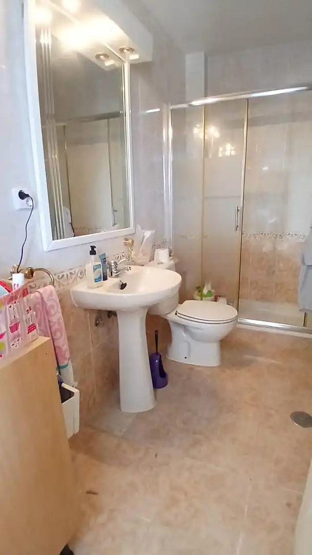 Baño de Casa o chalet en venta en Escalona con Calefacción, Terraza y Trastero