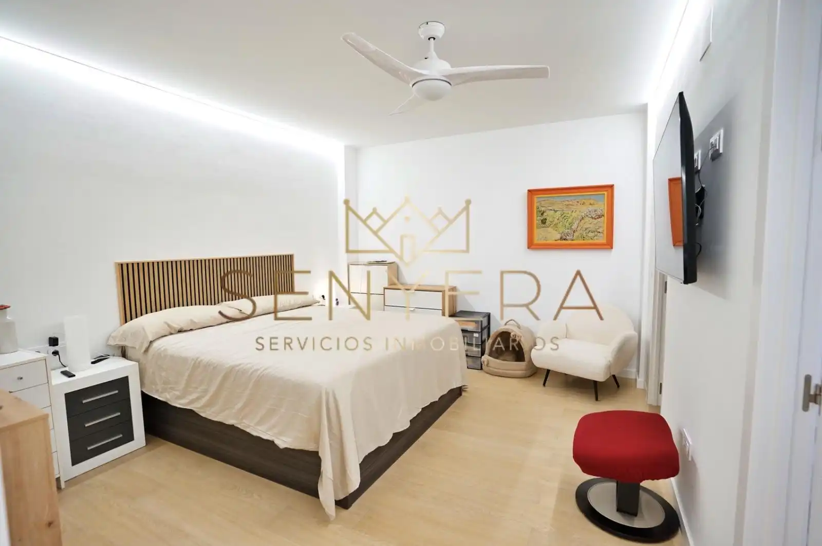 Schlafzimmer von Erdgeschoss zum Verkauf in Valencia mit Klimaanlage, Terrasse und Abstellraum