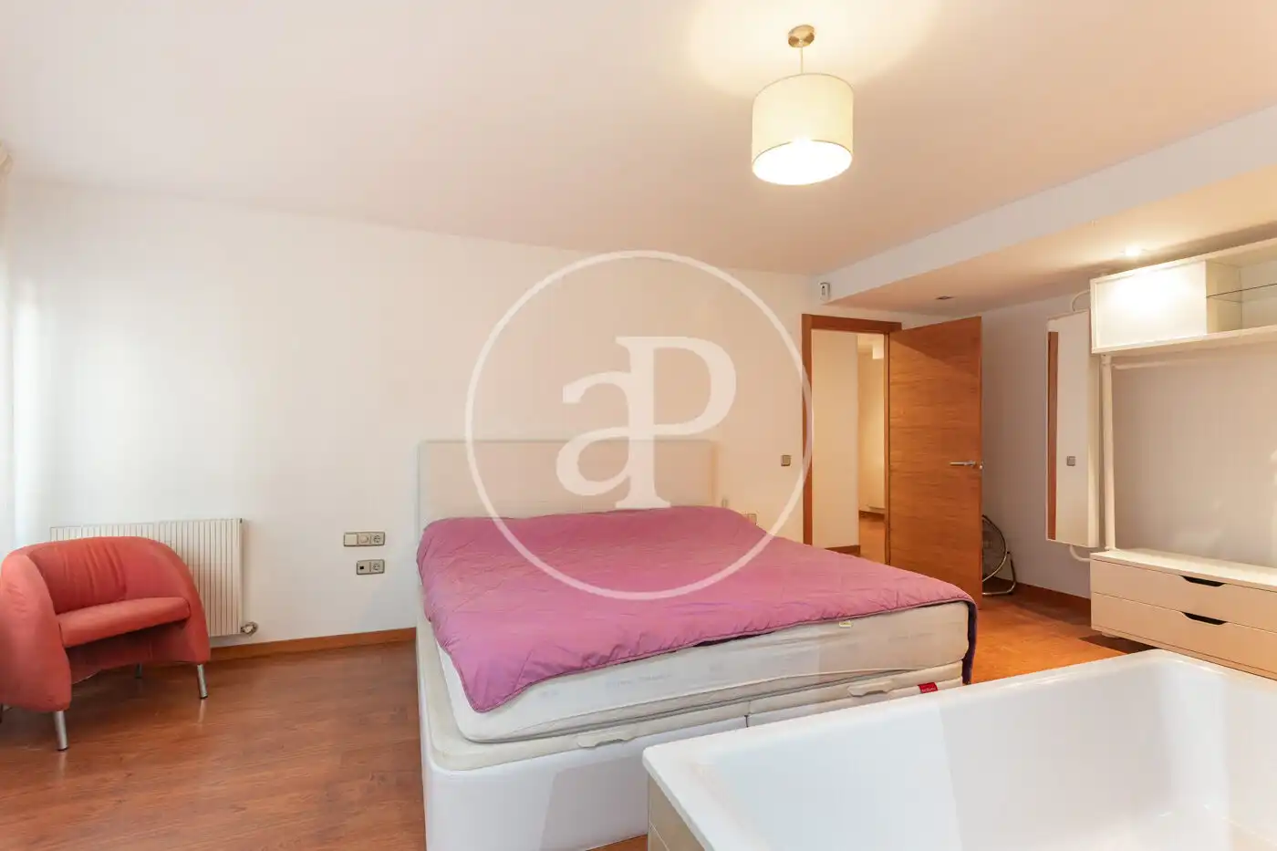 Schlafzimmer von Wohnung zur Miete in Barcelona mit Heizung und Möbliert