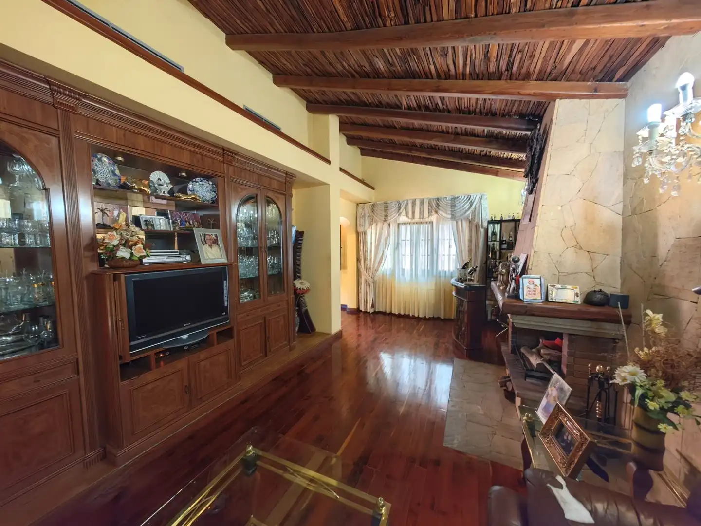 Sala d'estar de Casa o xalet en venda en San Bartolomé de Tirajana amb Aire condicionat, Jardí privat i Terrassa