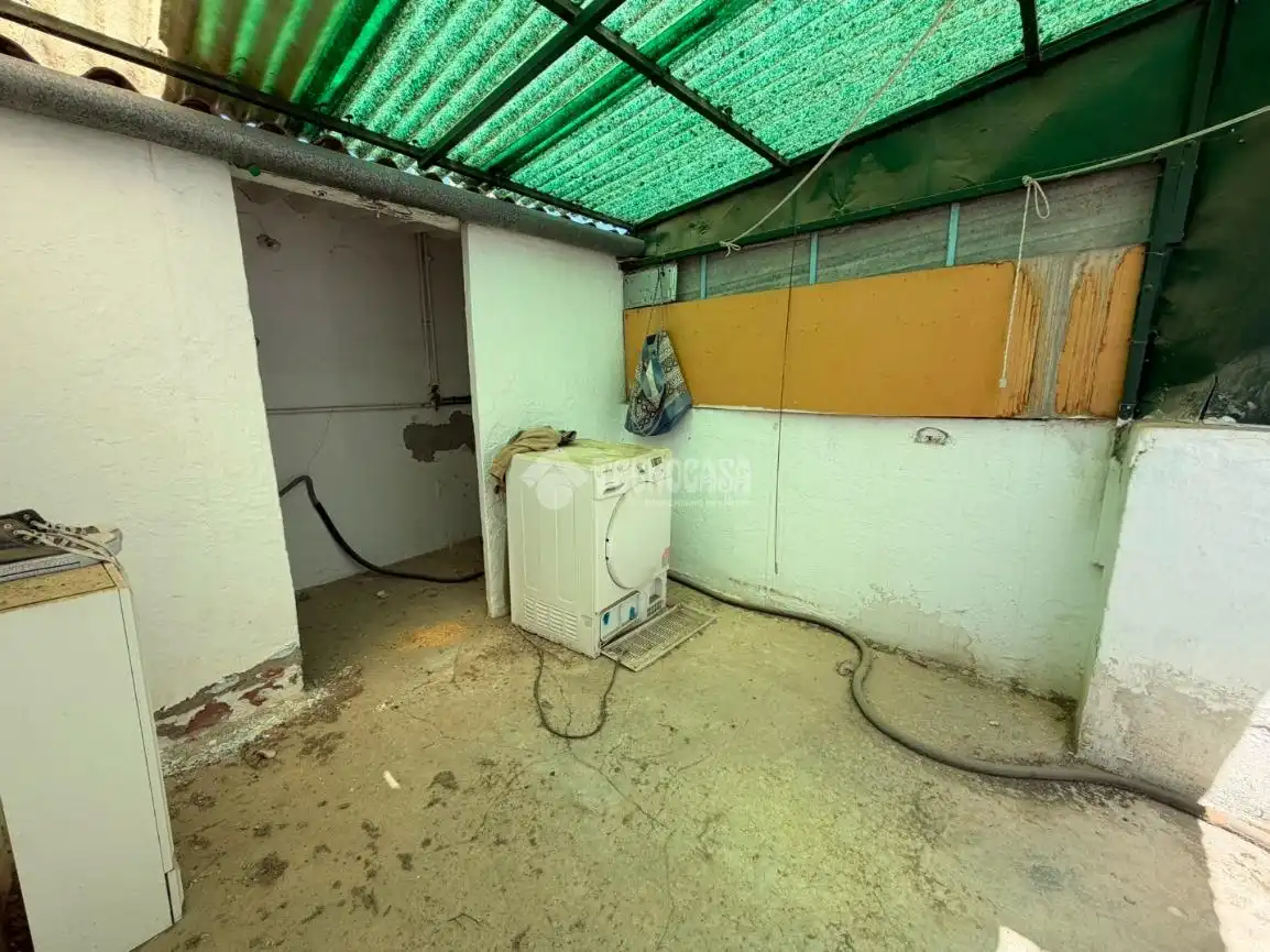Casa adosada en venta en Torredonjimeno