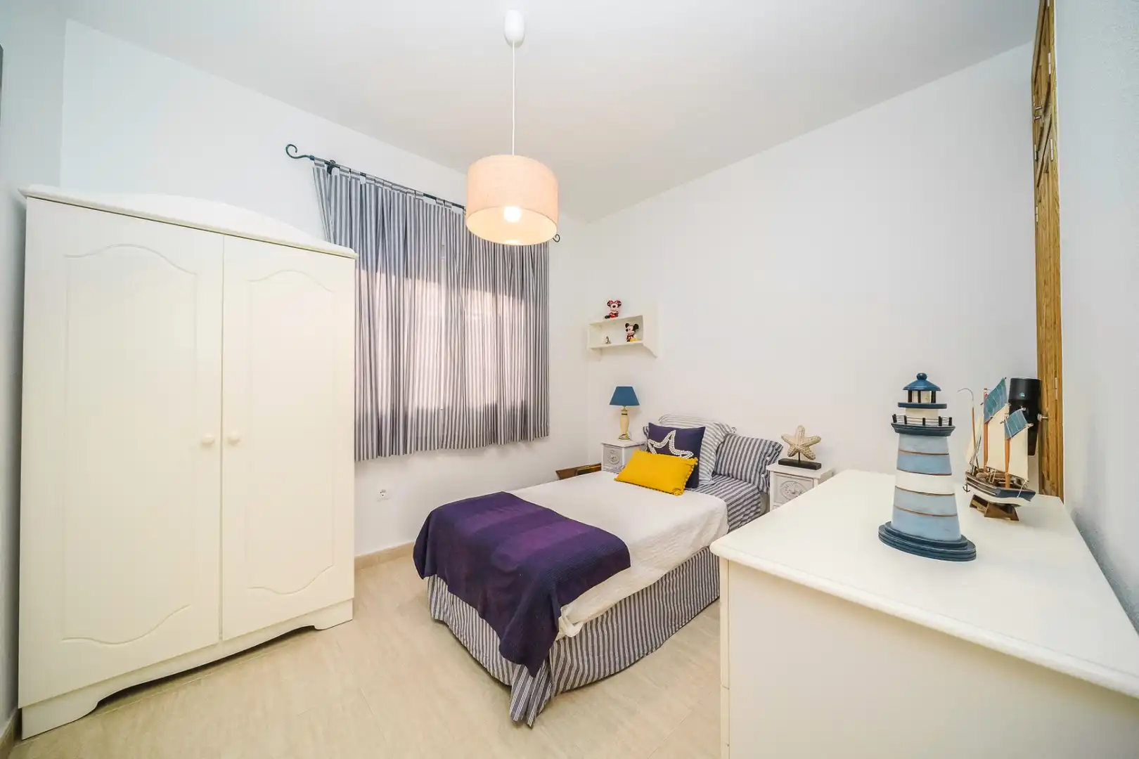 Dormitori de Casa o xalet en venda en Pilar de la Horadada amb Aire condicionat i Terrassa