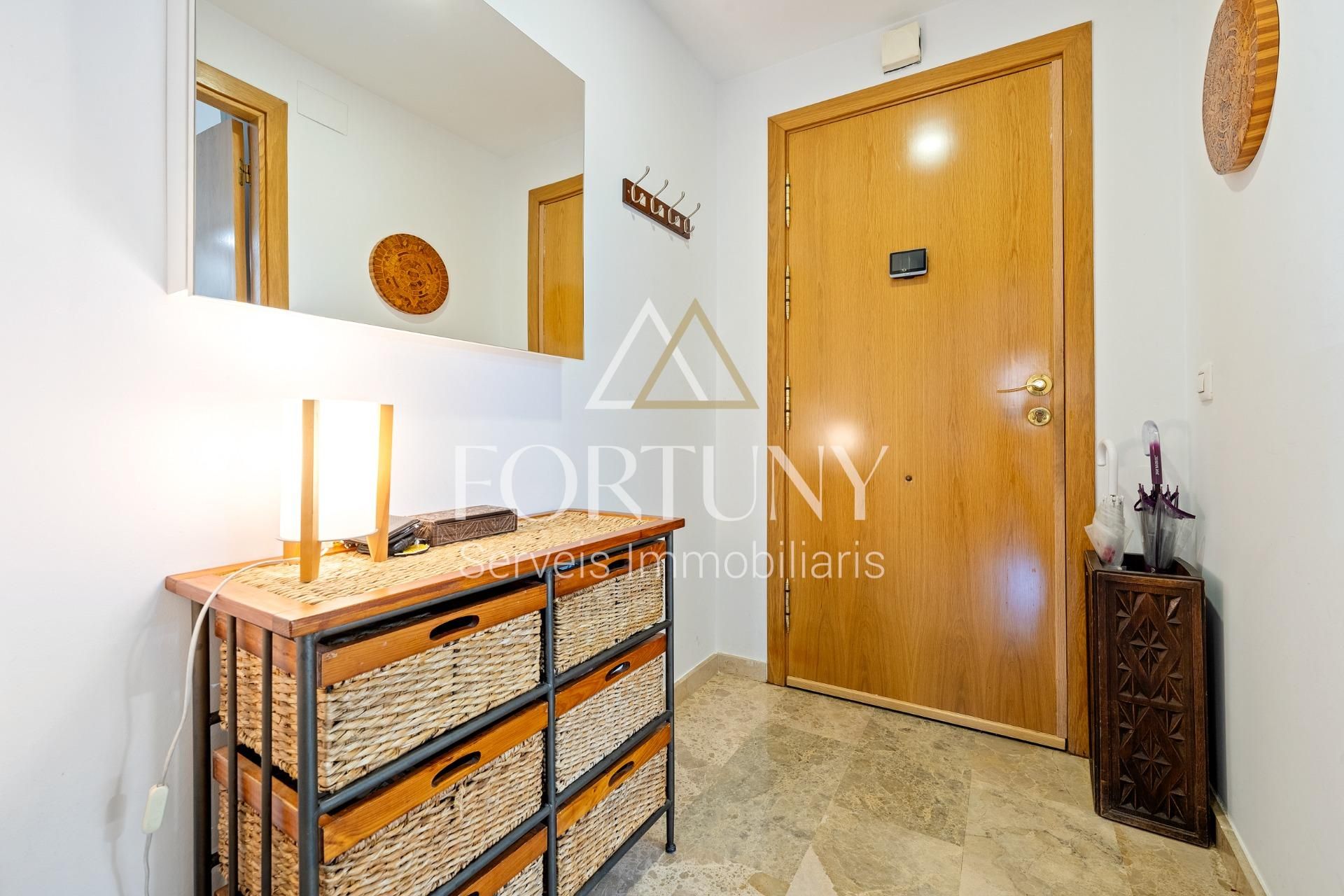 Dúplex en venta en Reus con Aire acondicionado, Terraza y Piscina comunitaria