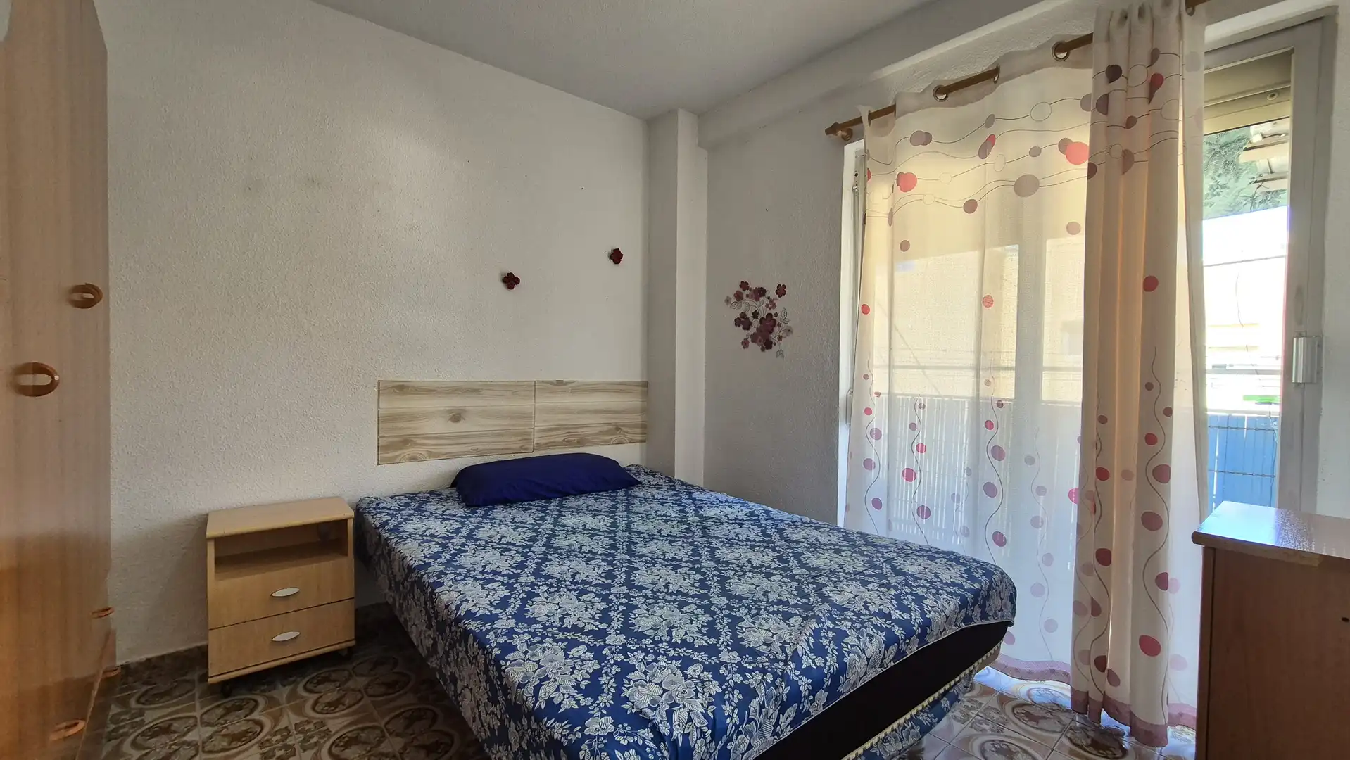 Dormitori de Pis en venda en Benidorm amb Calefacció, Moblat i Balcó