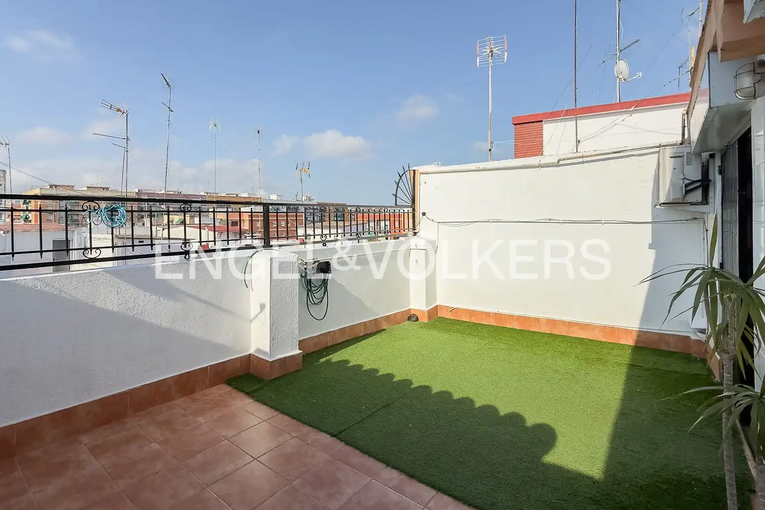 Terrassa de Pis de lloguer en Valencia amb Aire condicionat, Calefacció i Parquet