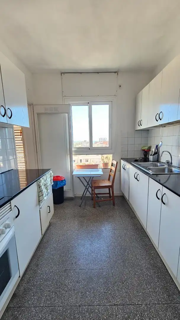 Cuina de Àtic en venda en Barcelona amb Moblat