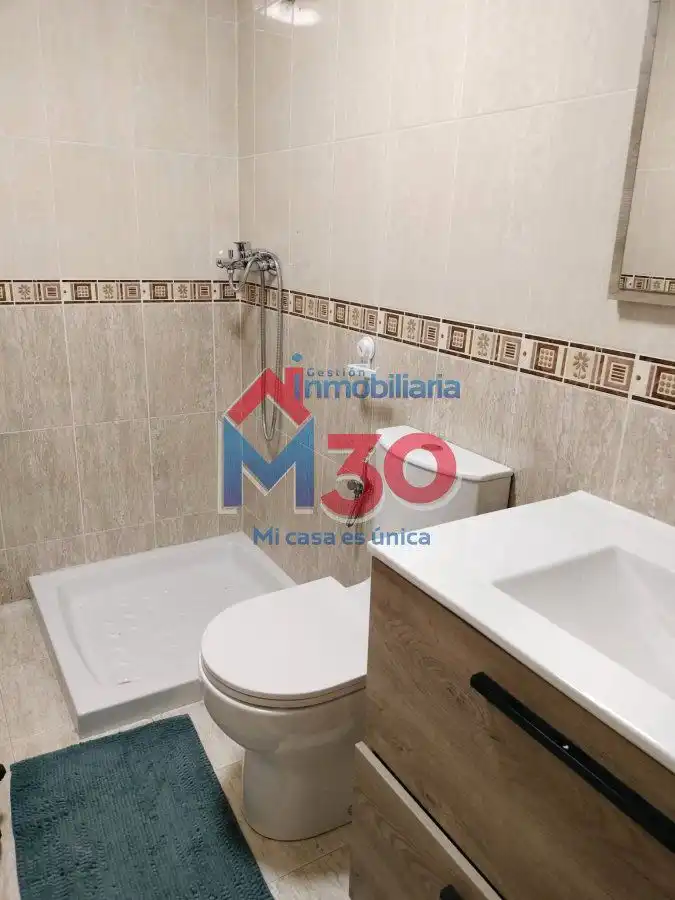 Badezimmer von Wohnung zum Verkauf in Miranda de Ebro mit Heizung, Parkett und Terrasse