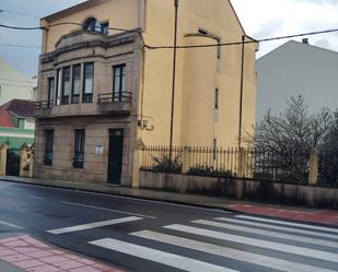 Vista exterior de Casa o xalet en venda en Noia amb Calefacció, Jardí privat i Terrassa