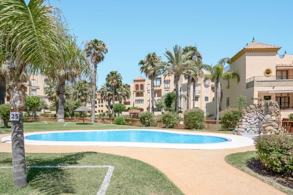 Piscina de Piso en venta en Zahara de los Atunes con Aire acondicionado, Terraza y Trastero