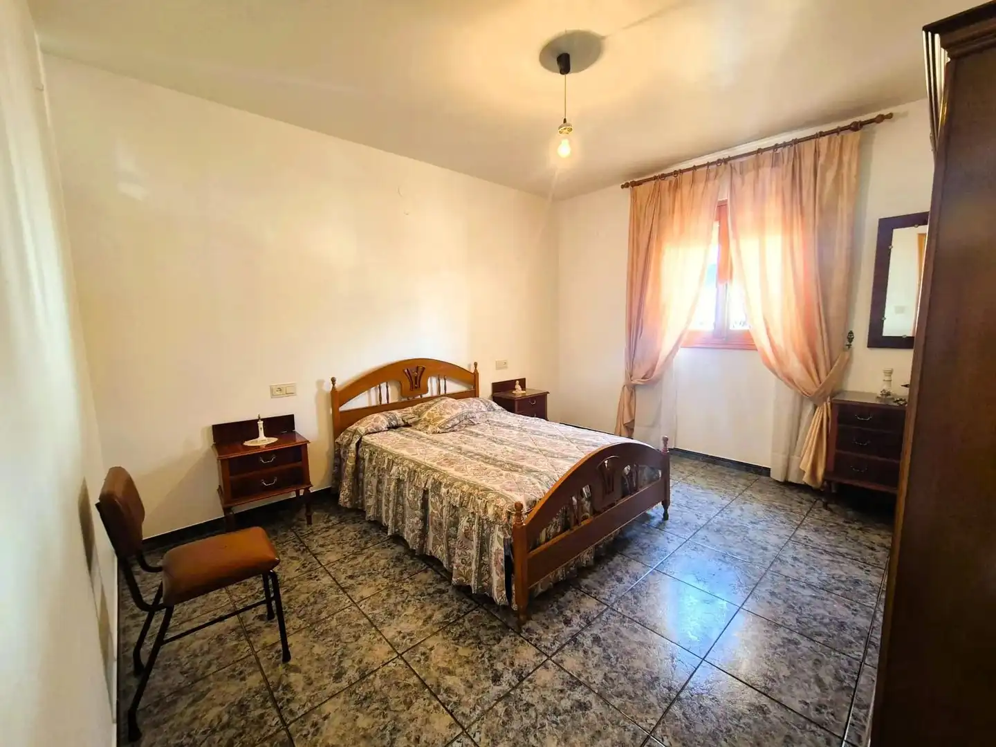 Dormitori de Casa o xalet en venda en Iznájar, Córdoba