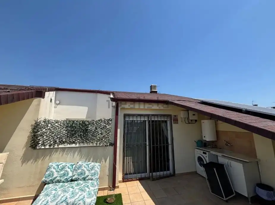 Ático con terraza en alquiler en Núcleo Urbano, imagen 3