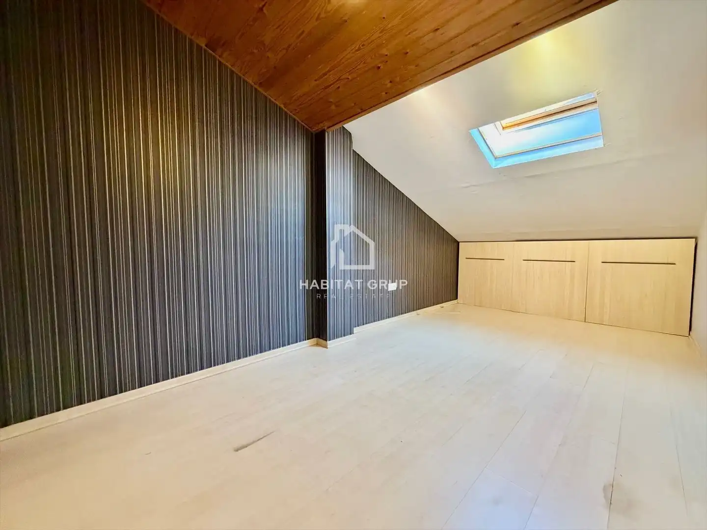 Dúplex en venta en Girona con Aire acondicionado, Calefacción y Terraza
