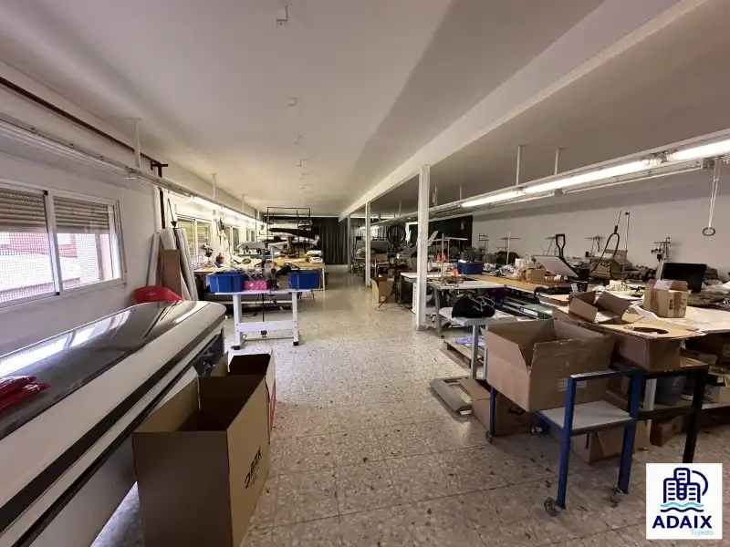 Nau industrial en venda a Consuegra