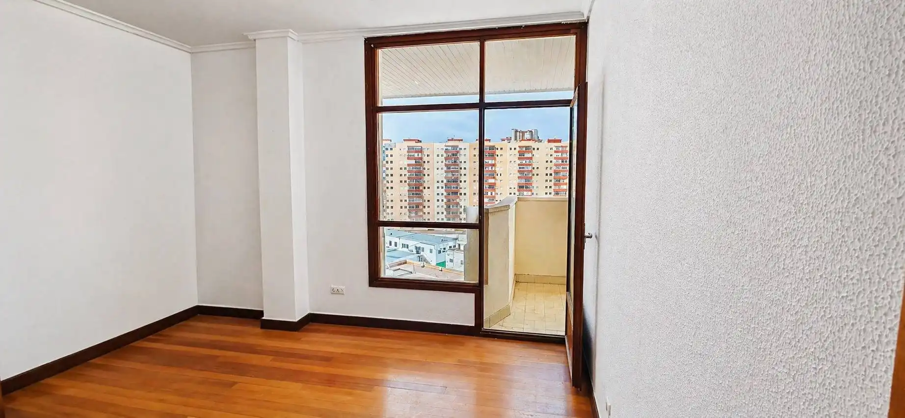 Habitación de Piso en venta en Las Palmas de Gran Canaria con Parquet y Terraza