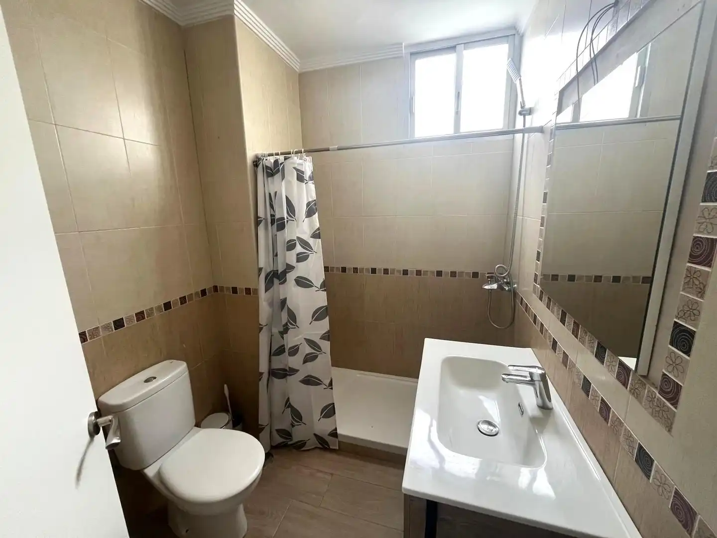 Baño de Piso en venta en Barbate con Aire acondicionado y Terraza