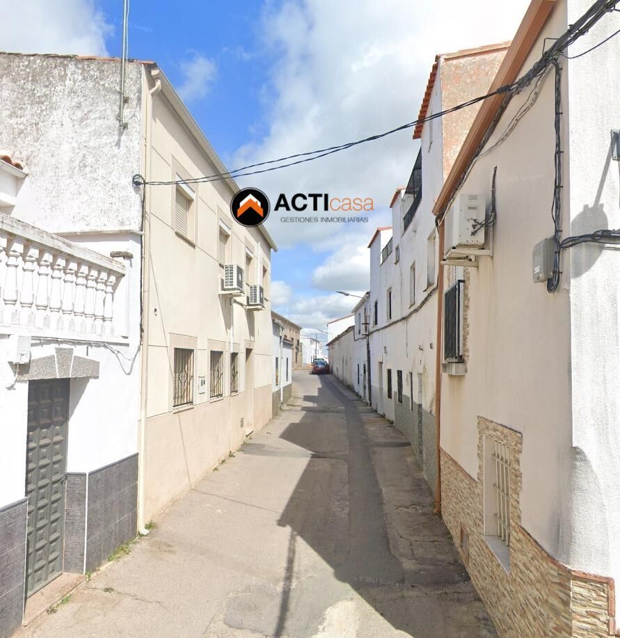 Exterior view of Single-family semi-detached for rent in Sierra de Fuentes  with Terrace and Furnished