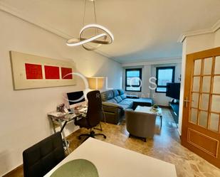 Sala d'estar de Pis de lloguer en  Valencia Capital amb Aire condicionat, Moblat i Forn