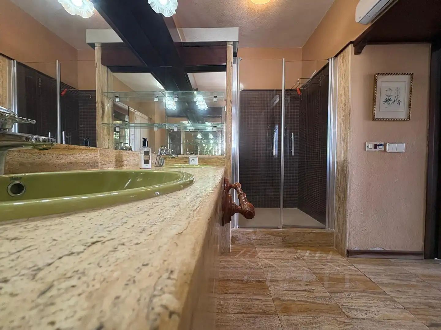 Bathroom of Houses for sale in Algeciras  with Air Conditioner, Private garden and Terrace