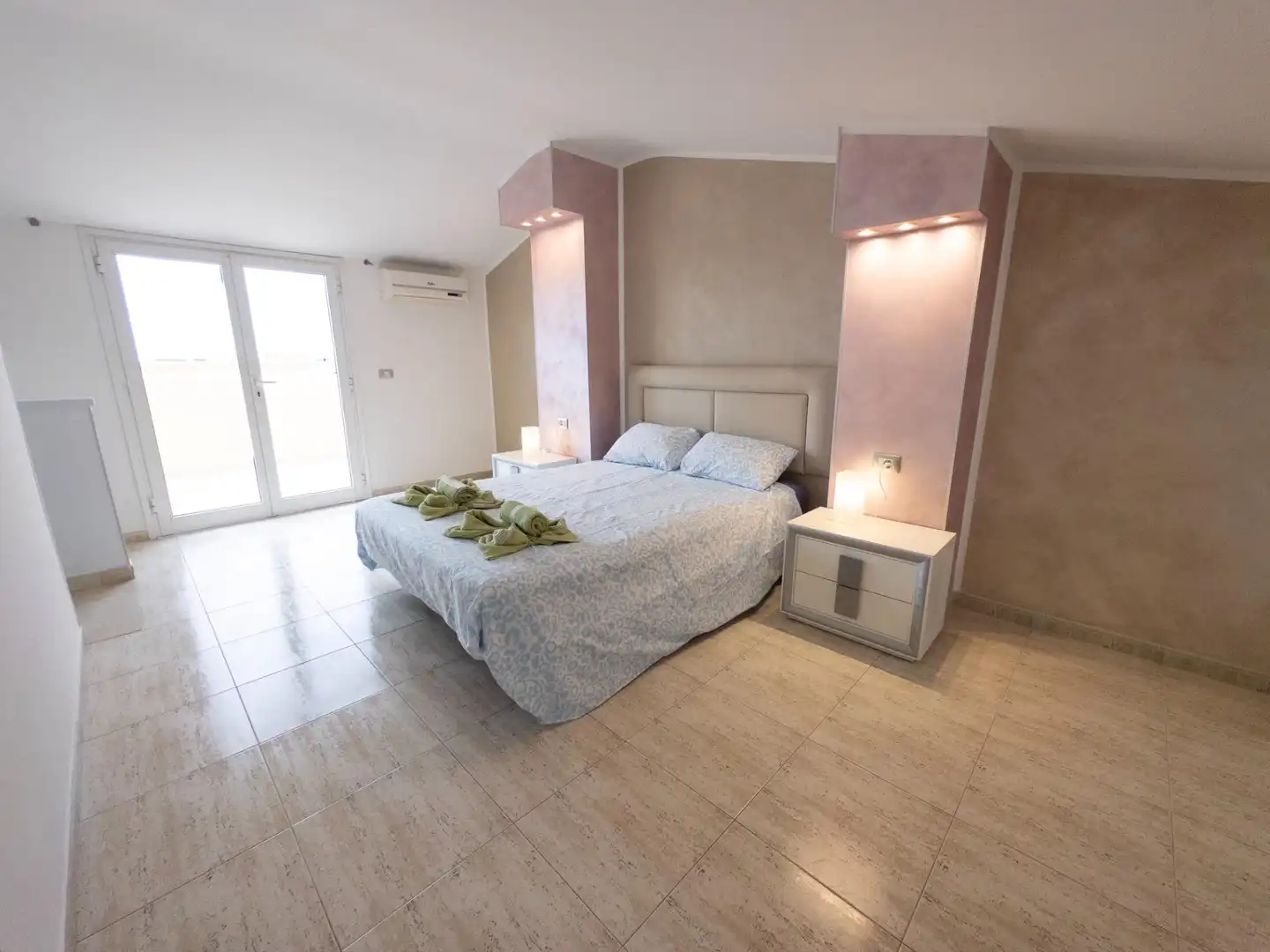 Habitación de Dúplex en venta en Adeje con Aire acondicionado, Jardín privado y Terraza