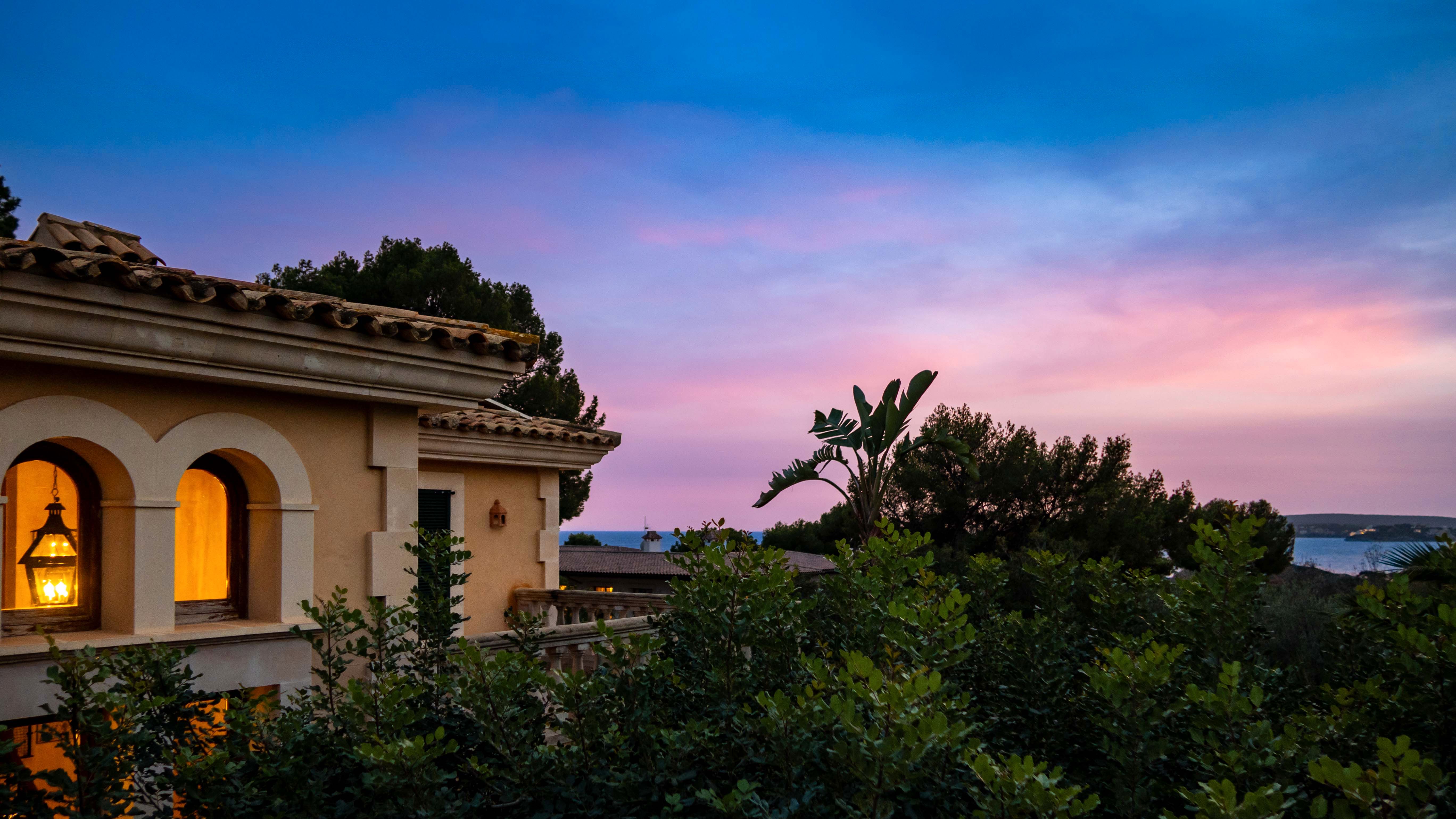 Vista exterior de Casa adosada en venda en Calvià amb Aire condicionat i Piscina