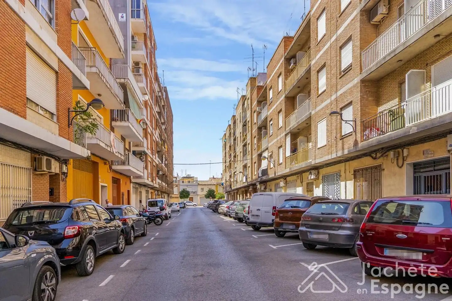 Vista exterior de Planta baixa en venda en Algemesí amb Aire condicionat, Terrassa i Traster