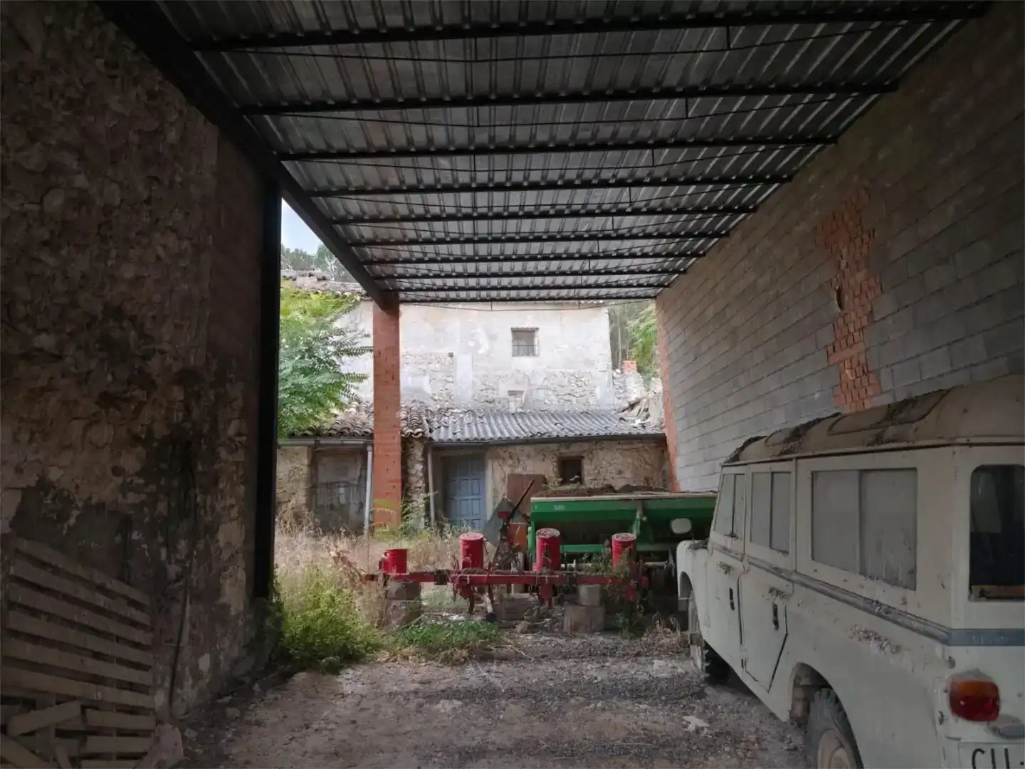 Vista exterior de Casa o xalet en venda en Huete amb Balcó