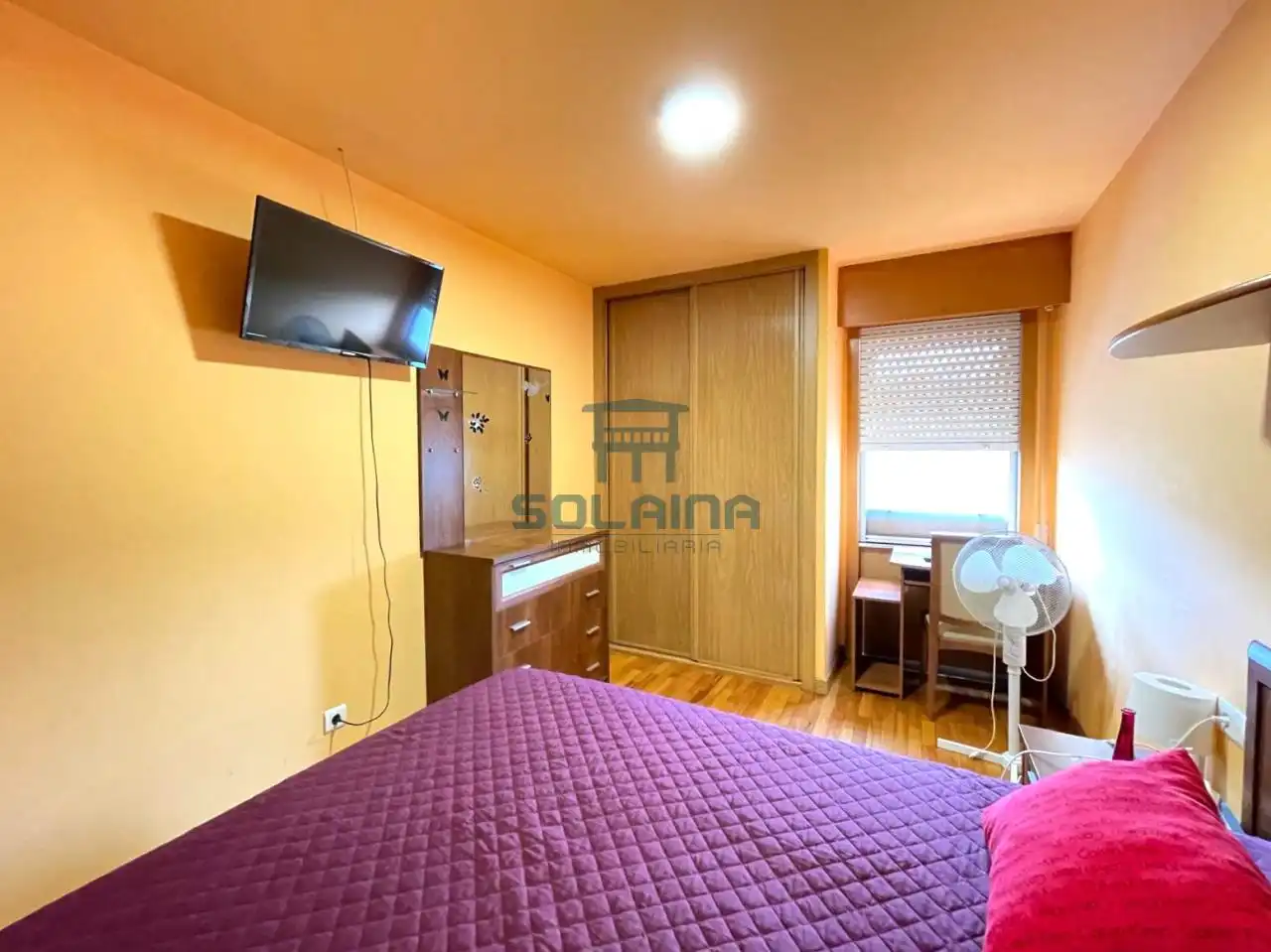 Habitación de Casa adosada en venta en A Arnoia con Calefacción, Jardín privado y Parquet