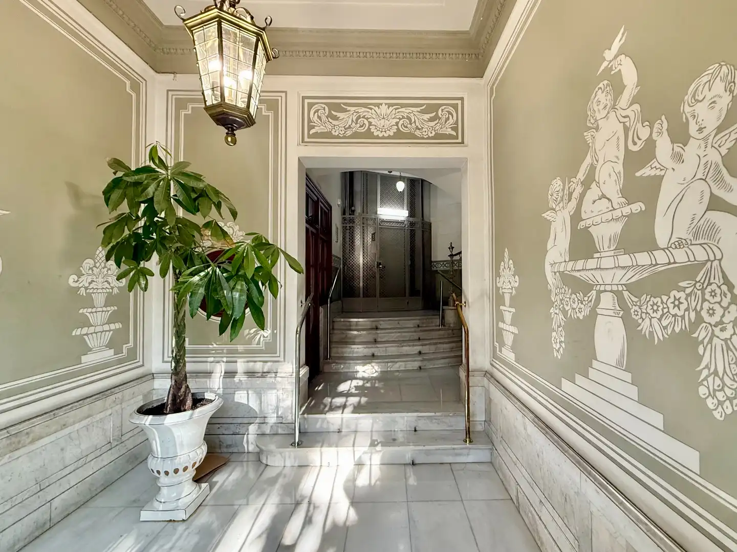 Piso en venta en Barcelona con Balcón