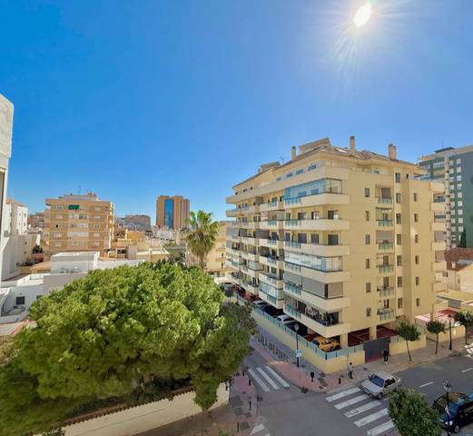 Piso en Venta en Playa de los Boliches