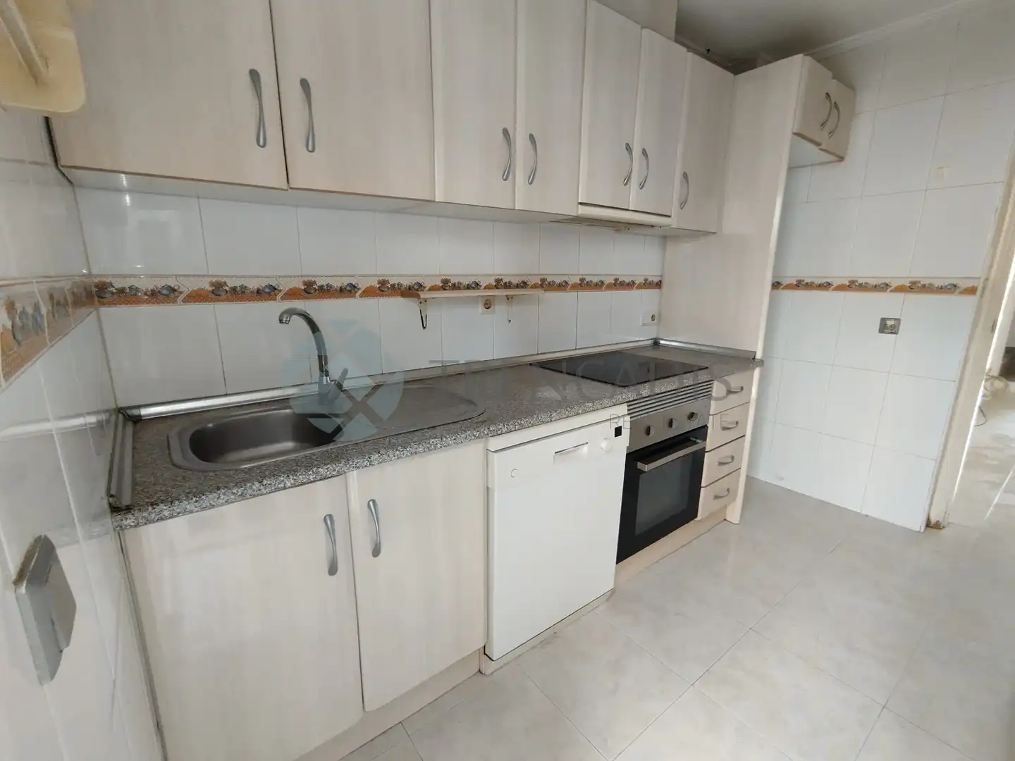 Casa aparellada en venda a golda meir, imagen 11