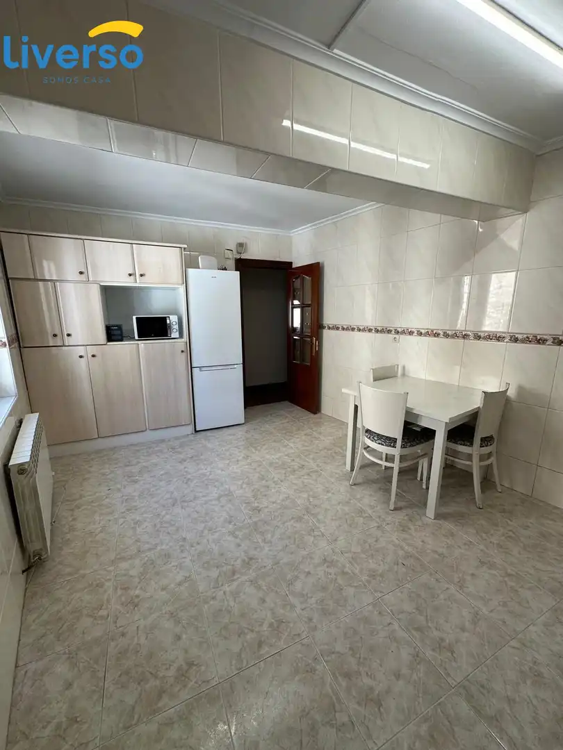 Kitchen of Flat for share in Burgos  with Heating and Furnished