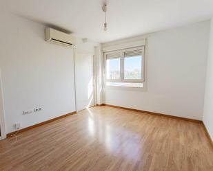 Bedroom of Flat to rent in  Madrid Capital  with Air Conditioner