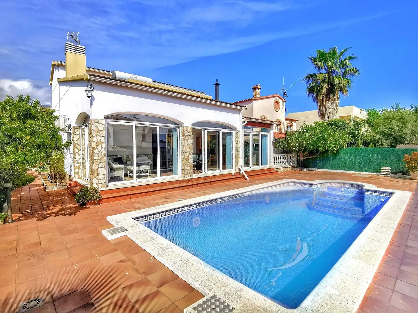 Casa con piscina en venta en Fenals
