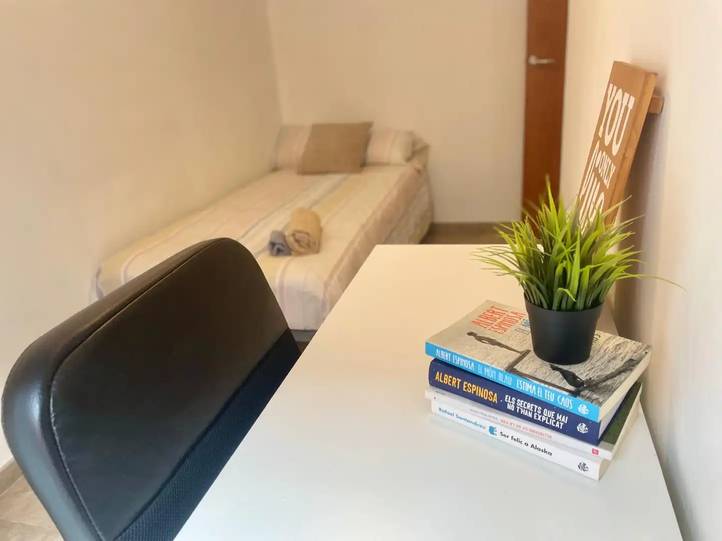 Habitación de Piso de alquiler en Rubí con Calefacción, Amueblado y Horno