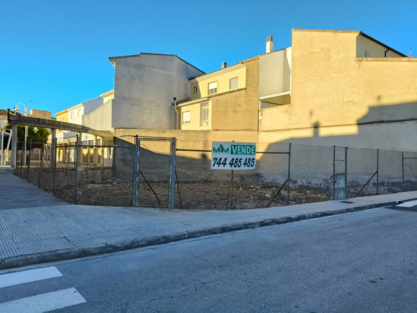 Wohnbaugrundstück zum Verkauf in Carrer Joan Fuster 20