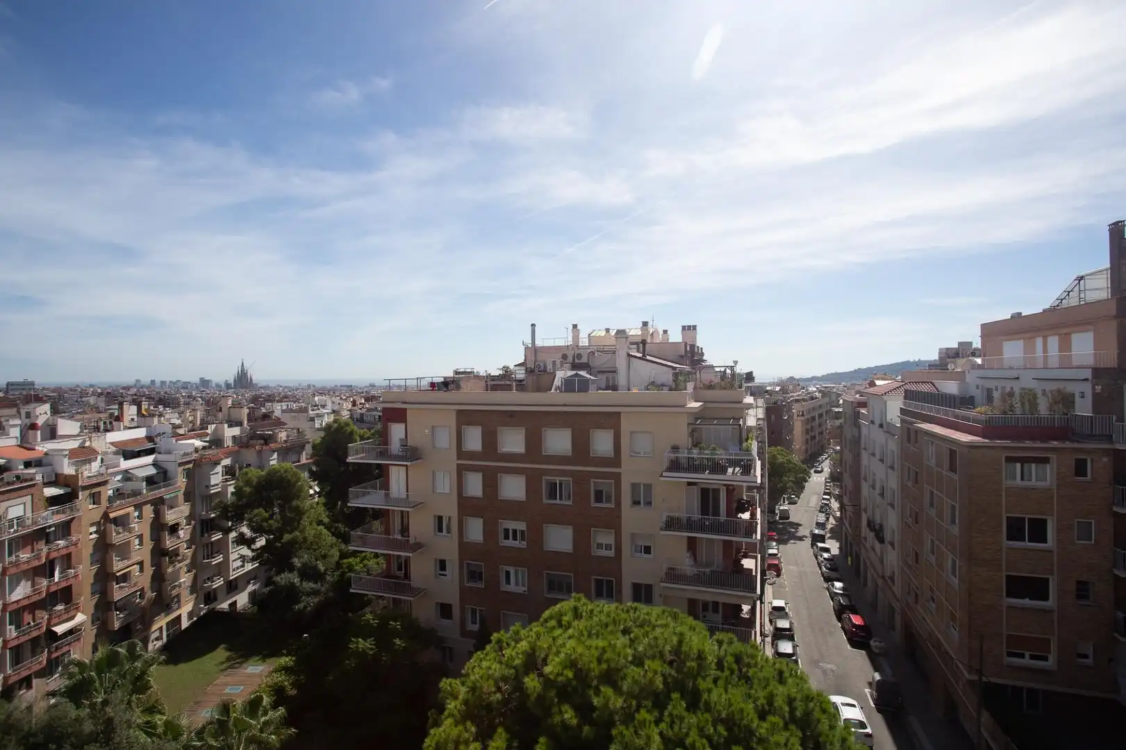 Vista exterior de Àtic de lloguer en Barcelona amb Aire condicionat, Calefacció i Parquet