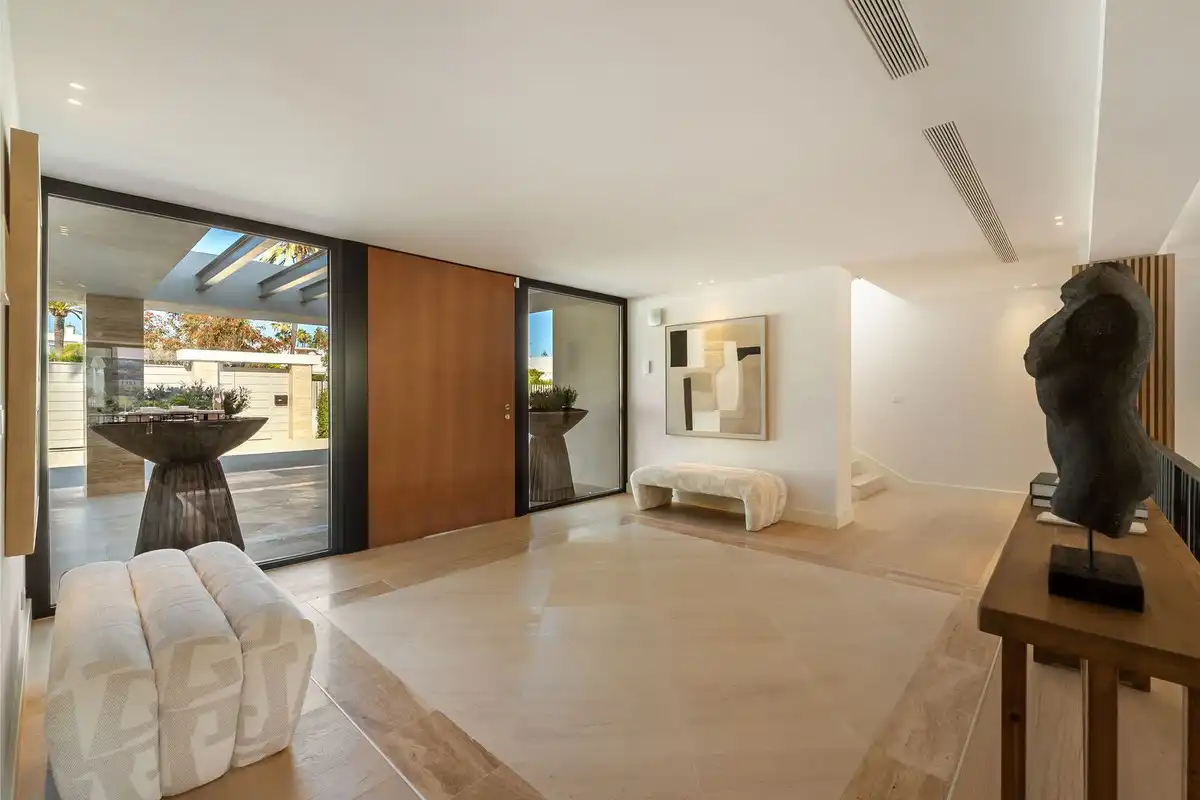 Chalet con piscina en venta en Nueva Andalucía, imagen 8