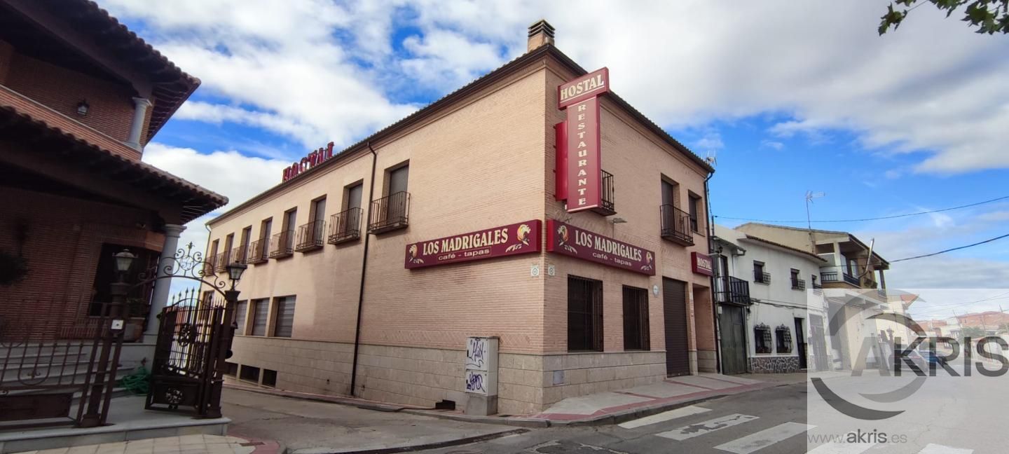Building for sale in Lominchar