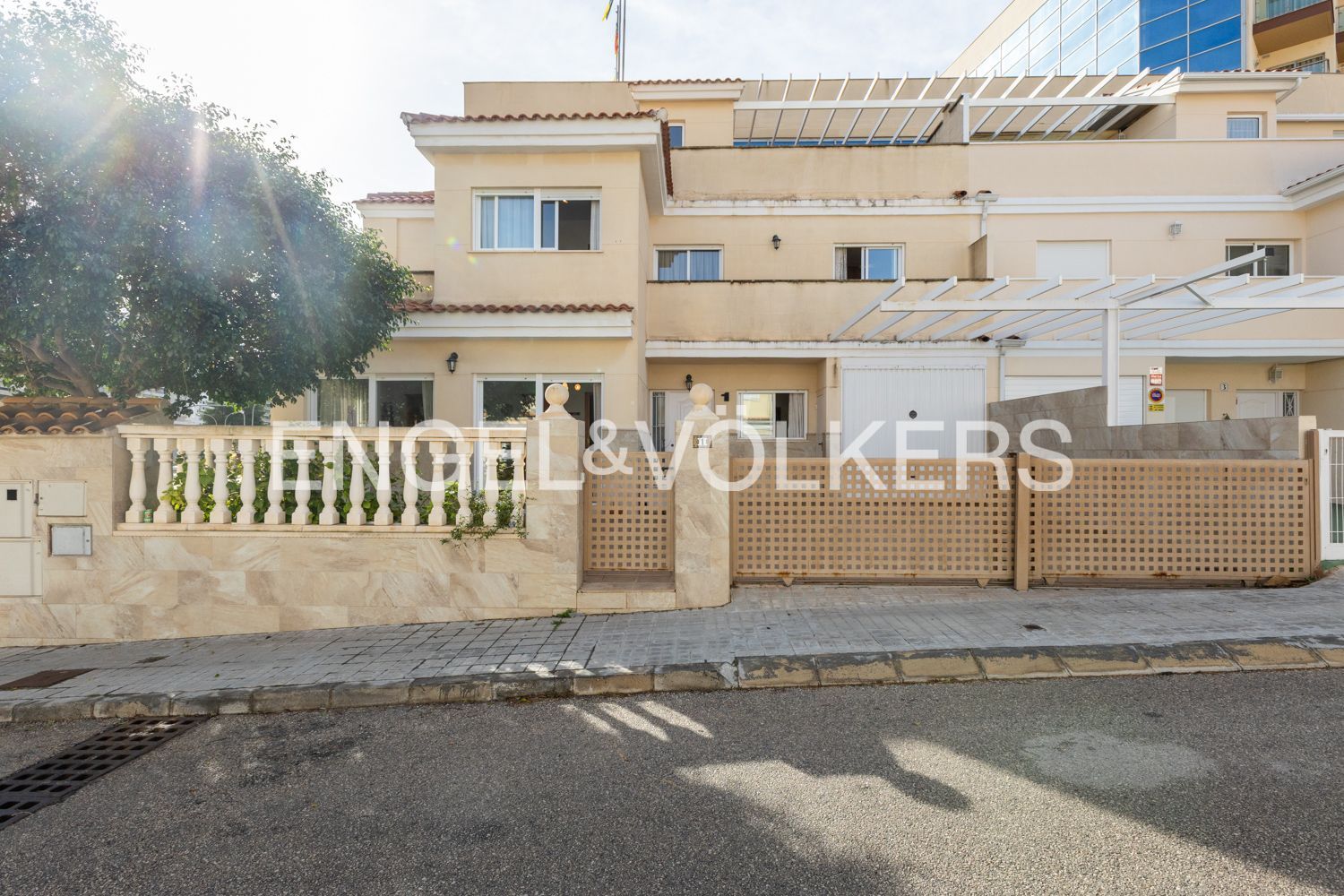 Exterior view of House or chalet for sale in Cullera  with Air Conditioner, Heating and Private garden